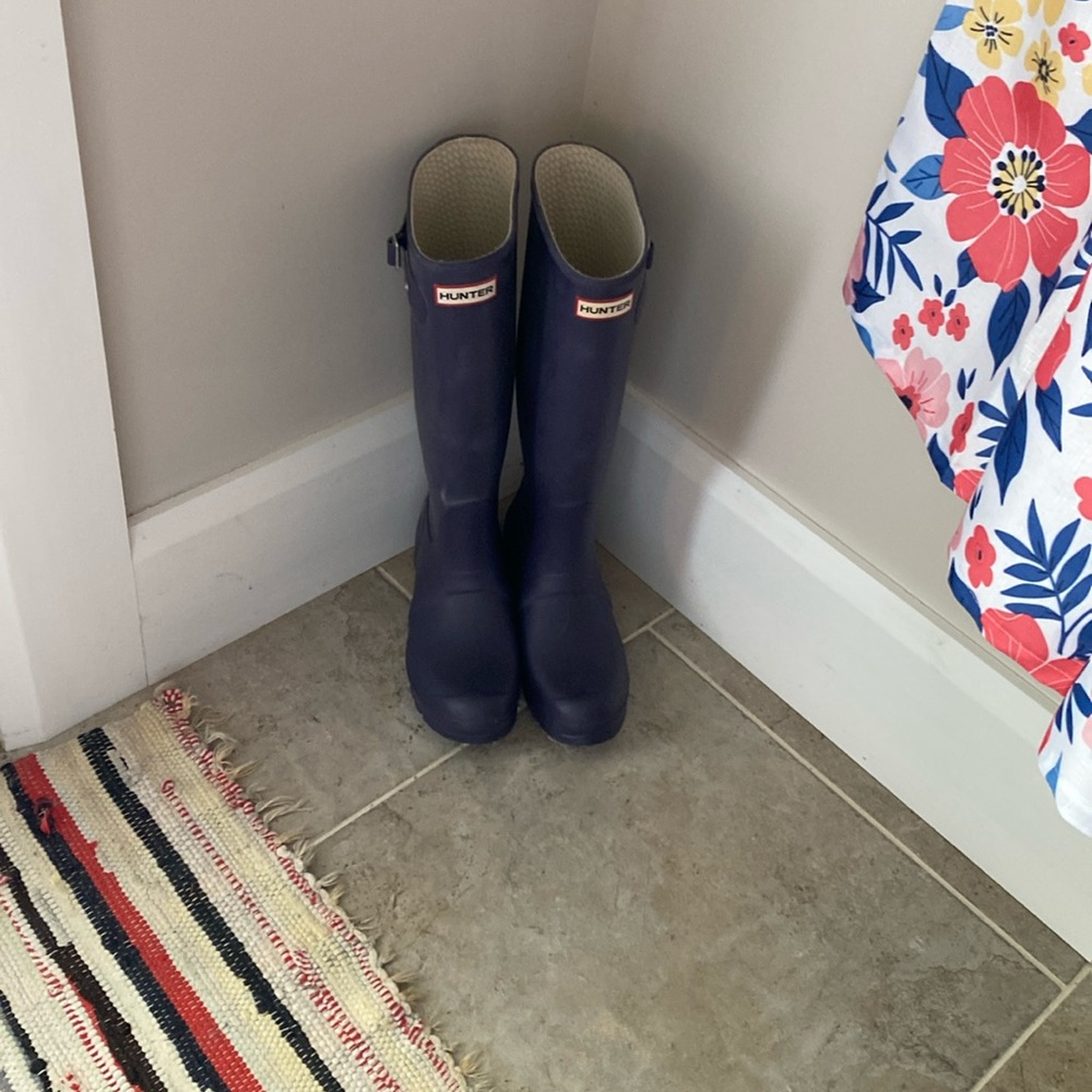 Tall Hunter Original Rain Boots. US Women’s Size 8